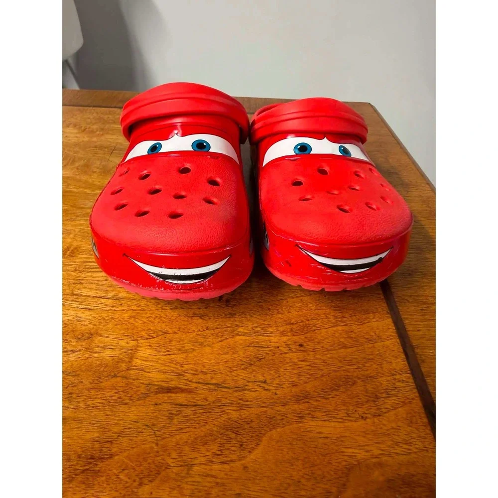 Crocs Mens 7 Womens 9 Red Clogs Lightning McQueen Disney Pixar Cars 95 Racing